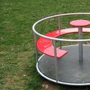 Hatt Gartenbau Spielplatz Karrussell